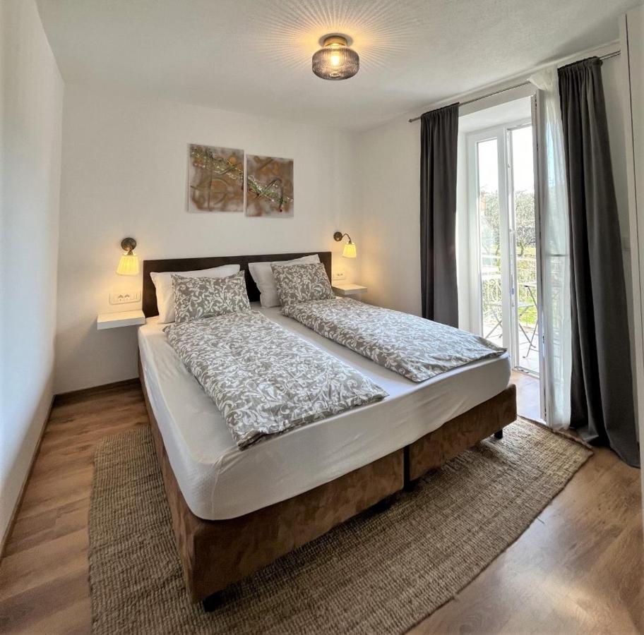 Apartment Lorun 47 Tar-Vabriga Екстер'єр фото
