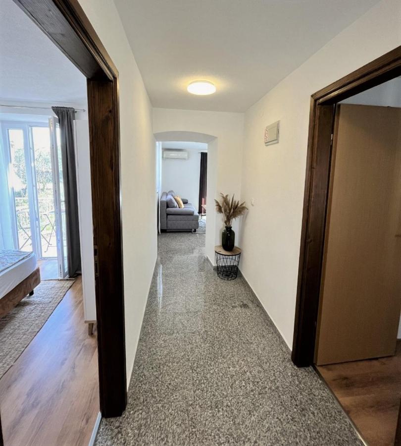Apartment Lorun 47 Tar-Vabriga Екстер'єр фото