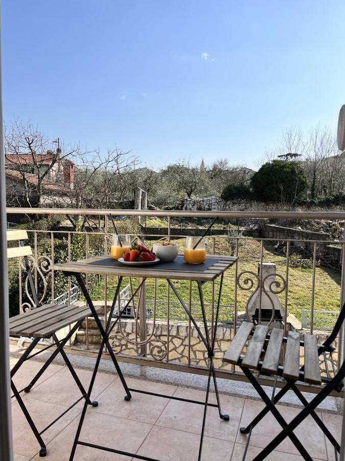 Apartment Lorun 47 Tar-Vabriga Екстер'єр фото